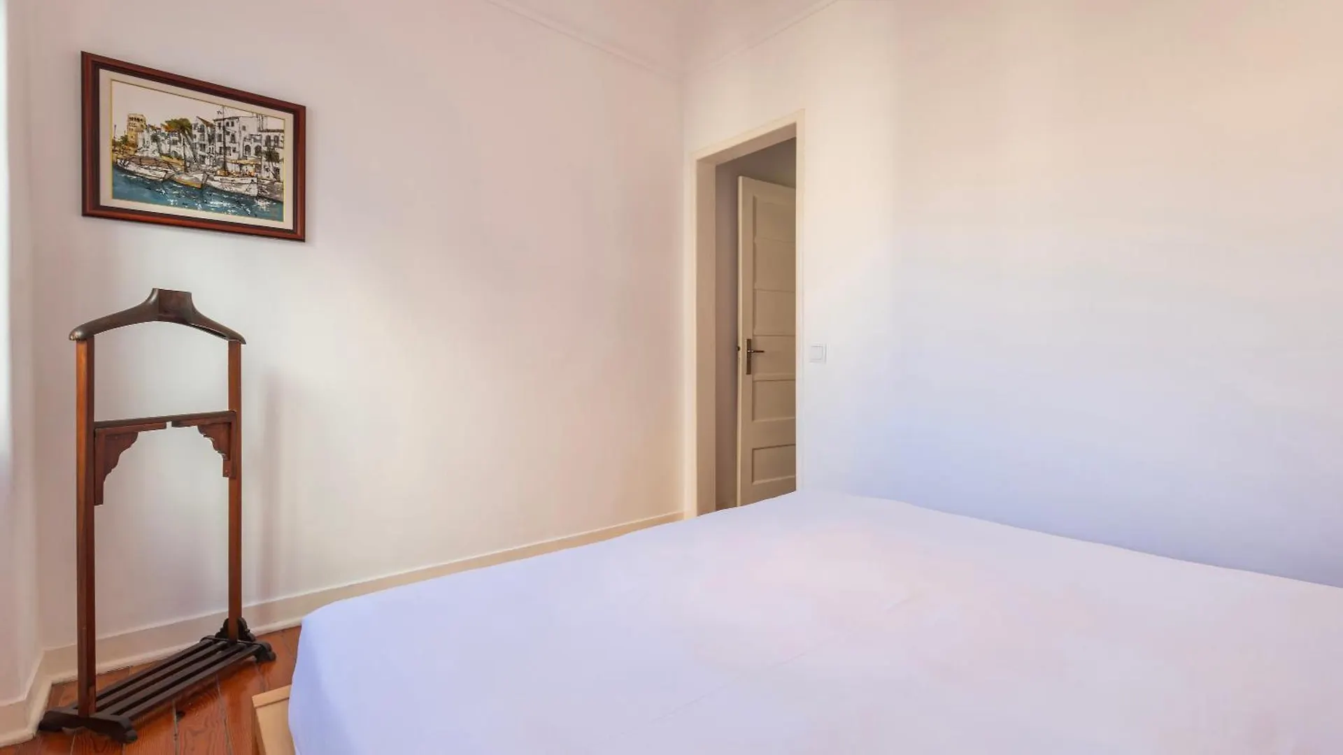 Liberdade Charming Apartment By Lovelystay Lisbon 0*,